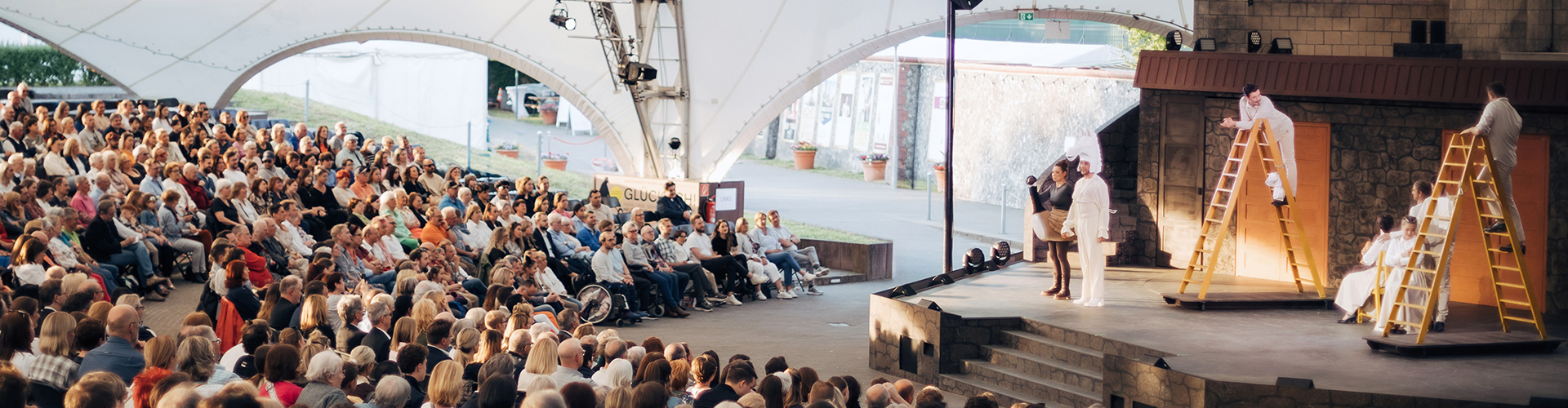 Slider-amphitheater2